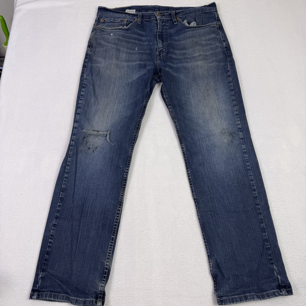 Levi's 559 Men's 36x31 Relaxed Straight Fit Blue Jeans Distressed Medium Wash